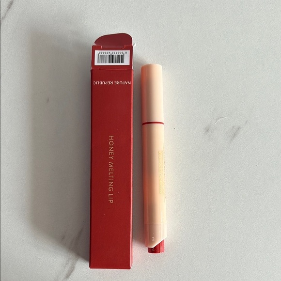Nature Republic Honey Melting Lip Pomegranate - Picture 3 of 4